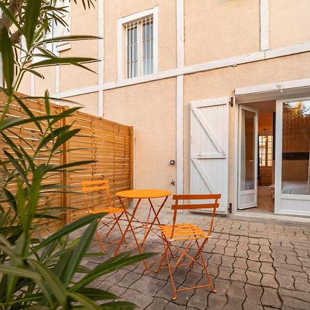 Le Vintage Apartment Tarbes Exterior photo