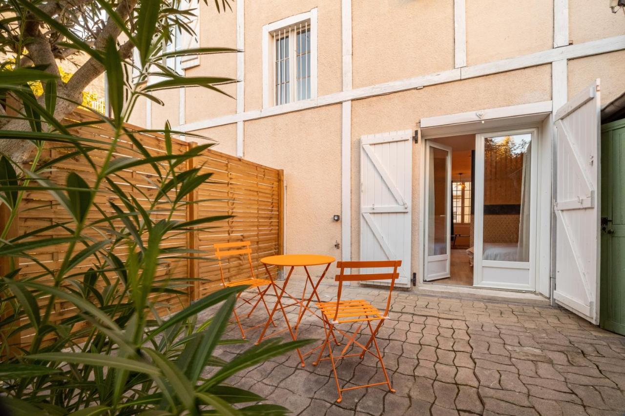 Le Vintage Apartment Tarbes Exterior photo